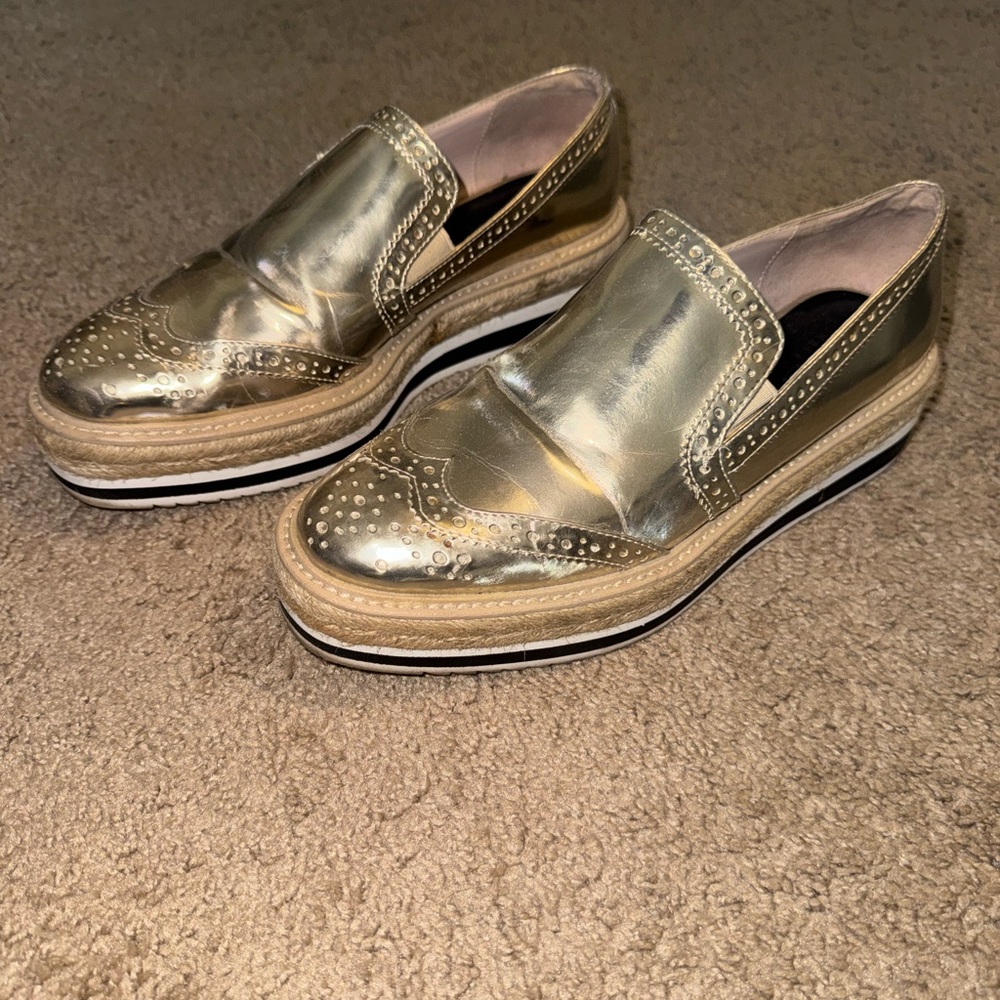 Zara Metallic Gold Slip-On Platform Loafer for Women